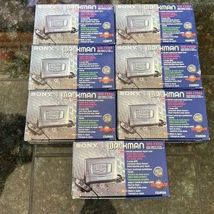 FOR VINCE 3 Sony Walkman WM-FX553 radio cassette player